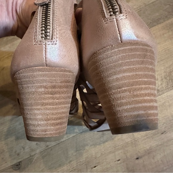 Eileen Fisher Oodle Caged Sandles - Picture 8 of 13